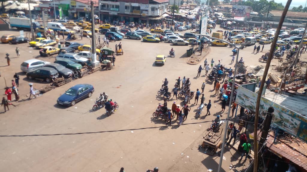 Conakry : le rond-point de Cosa, le poumon économique et routier de la haute banlieue