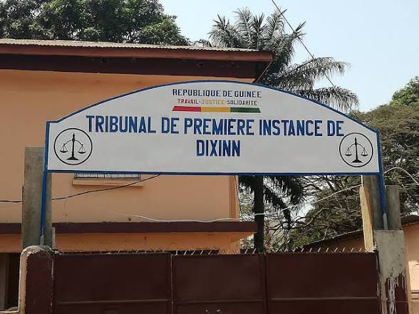 trois prévenus condamnés par le Tribunal de première instance de Dixinn