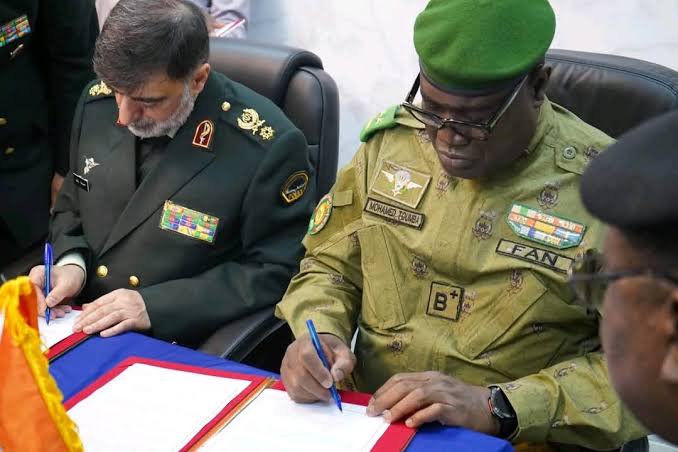 Niger : Niamey renforce sa coopération militaire avec l'Iran