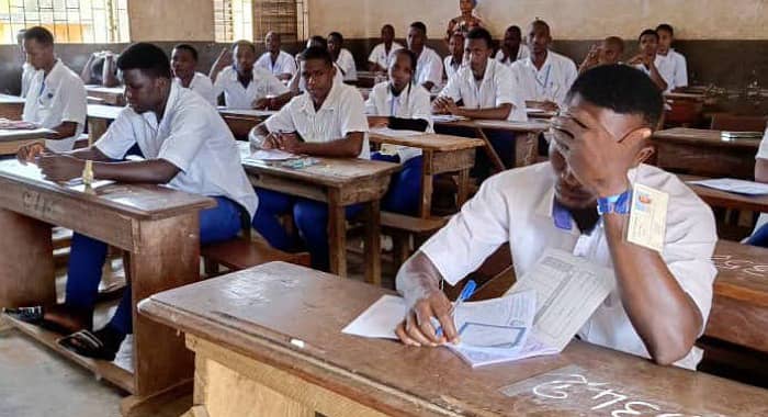 Éducation : plus de 20 000 candidats passent le bac de rattrapage